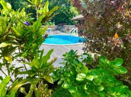 RAIATEA - Orion Pool Bungalow، فندق في أوتوروا