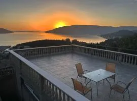 Golden View Apartments