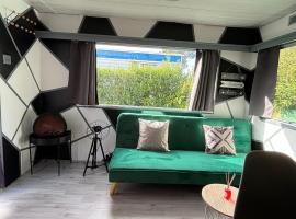 Mobil-home, campsite sa Brêmes