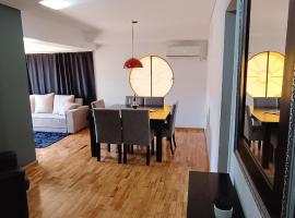 Departamento en peatonal, centro de Mendoza!!, помешкання з кухнею у місті Мендоса
