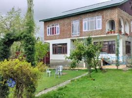 Elizabeth paying guest house Tangmarg gulmarg, svečių namai mieste Gulmargas