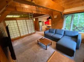 Annupuri Retro Lodge