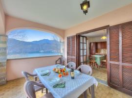 Apartment in Casa Serena park and Lake Vi - Happy Rentals, casa o chalet en Pettenasco