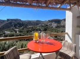 Rambla Retreats Apartment Naranja in a beautiful location with pool & hot tub