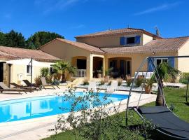 Villa idyllique au calme, hotel a Lèzan