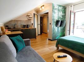 Apartament Olimpijska 54 z prywatnym jacuzzi na tarasie, hotel golf di Szczyrk