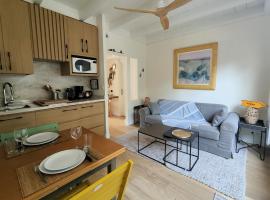 Pied à terre en bord de mer, hotel i Pornic