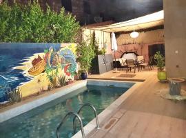 Viesnīca 3 bedrooms villa with private pool enclosed garden and wifi at Marrakech pilsētā Aït Ali
