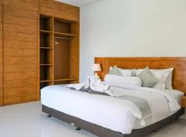The Lavana Rainie's Villa Nusa Dua
