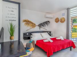 Le Kanmpo - 2 min - Plage sans sargasse - Cocon créole pour couples - Marie-Galante, hotel a Grand-Bourg