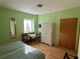 Ferien und Freizeithof Engelau - Zi 3, apartamento en Giekau