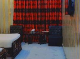 Glorious Guest House & Hotel, ubytov&aacute;n&iacute; v soukrom&iacute; v destinaci Multan