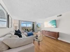 Garnet Glow Full Ocean and Venice Beach view 3BR