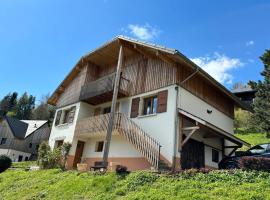 Le balcon des Entremonts, hotel sa Saint-Pierre-dʼEntremont