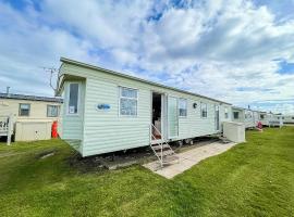 8 Berth Caravan For Hire At Heacham Holiday Park In Norfolk Ref 21024f, lúxustjaldstæði í Heacham