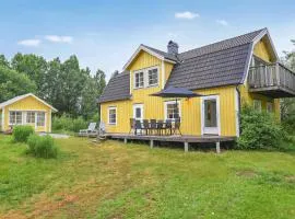 Nice Home In Ed With Kitchen