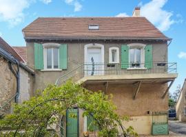 Stunning Home In Thenay With Wifi, villa a Thenay