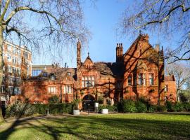 St Paul's Hotel, hotel near Barons Court, London