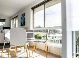 Suncatcher St Helens - Views - Sleeps 4
