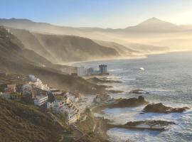 Olas del Atlántico, hotel Tacorontéban