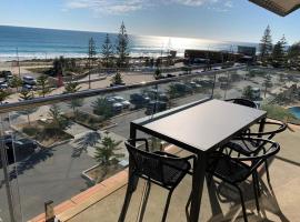The Sea Breeze Penthouse Apartment, hotel in Perth