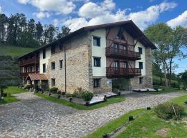 Dzīvokļu viesnīca Hotel-Apartamento Rural Atxurra pilsētā Bermeo