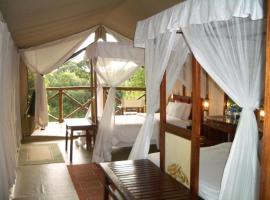 Orwas maasai Mara safari camp in Kenya: Sekenani şehrinde bir orman evi
