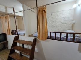 Dormitories/Hosteller, Giftland Homestay, hotel v Āīzawl