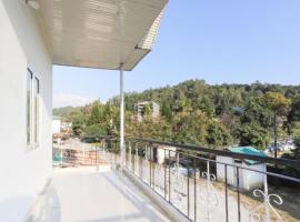 Bluebell Homestay, hotel with parking in Kangra
