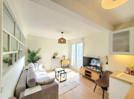 Charenton View Paris Door Best Location metro, hotel in Charenton-le-Pont