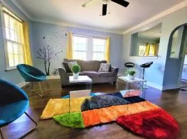 King bed and Queen Sofa bed / room TV Wifi