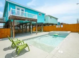 Boogie Board Bungalow - Pet Friendly! PRIVATE POOL!
