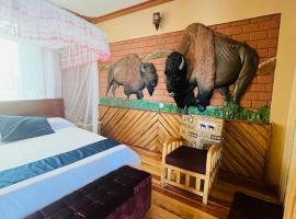 Gator's Hotel Kasese, hotell i Kasese