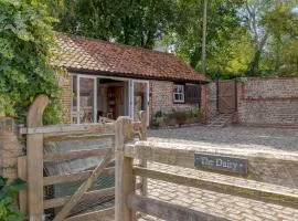 Sleeps 2 dog friendly cottage near Norfolk Coast