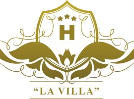 Hotel La Villa, hotel u Tirani