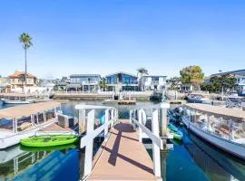 Magical Bayfront Home w Epic Dock on Peninsula