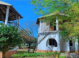 Sita Joyeh Baobab Island Hotel, hotel v destinaci Kuloro