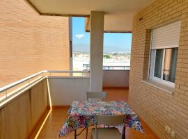 Apartamento El Ingenio con balcón y aparcamiento en Almería - Alborania、アルメリアのアパートメント