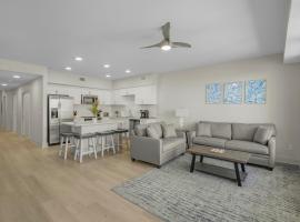 Sea Glass 316 by Vacation Homes Collection, hotell i Gulf Shores