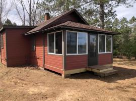 Gresham Shores-Lil' Sunfish #1, villa i Arbor Vitae