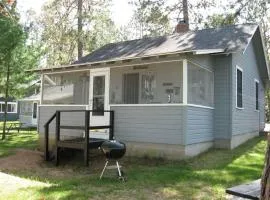 Bristol Cottage- Coachlite Resort in Minocqua