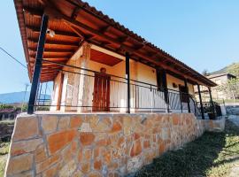 Onar Rustic Villa โรงแรมในMesinón