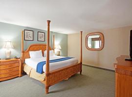 Holiday Inn Express and Suites Meriden, an IHG Hotel, хотел близо до Hunter Memorial Golf Course, Меридън