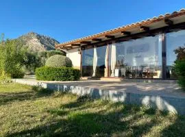 ENTRESIERRAS Apartamentos rurales con chimenea, barbacoa y espacio para eventos