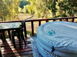 Cabañas Borde Río Jacussi, holiday home sa Concepción