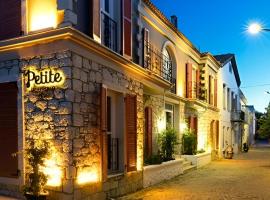 Petite Boutique Hotel, hotel en Ildir