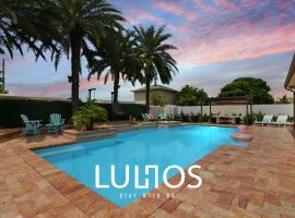 Oasis with Pool Spa Games 5BR L21, hotel para famílias em Miami Gardens