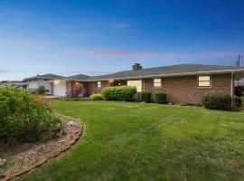 Elkhart Haven- Cozy Family Retreat home