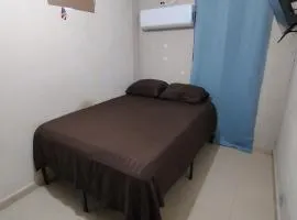 Habitación 1 Cama Matrimonial, Baño Compartido