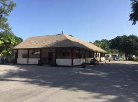Road Runner Travel Resort, chal&eacute; em Fort Pierce